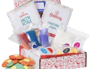 GREETINGS GIFT BOX